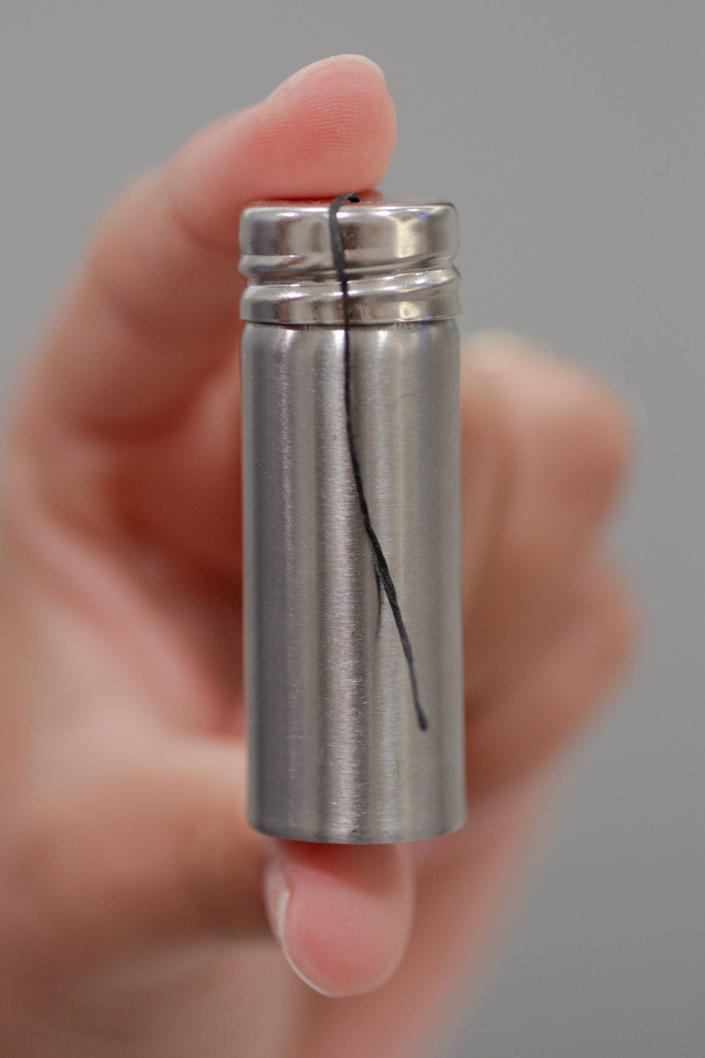 Charcoal Floss - Steel Holder - No Tox Life®