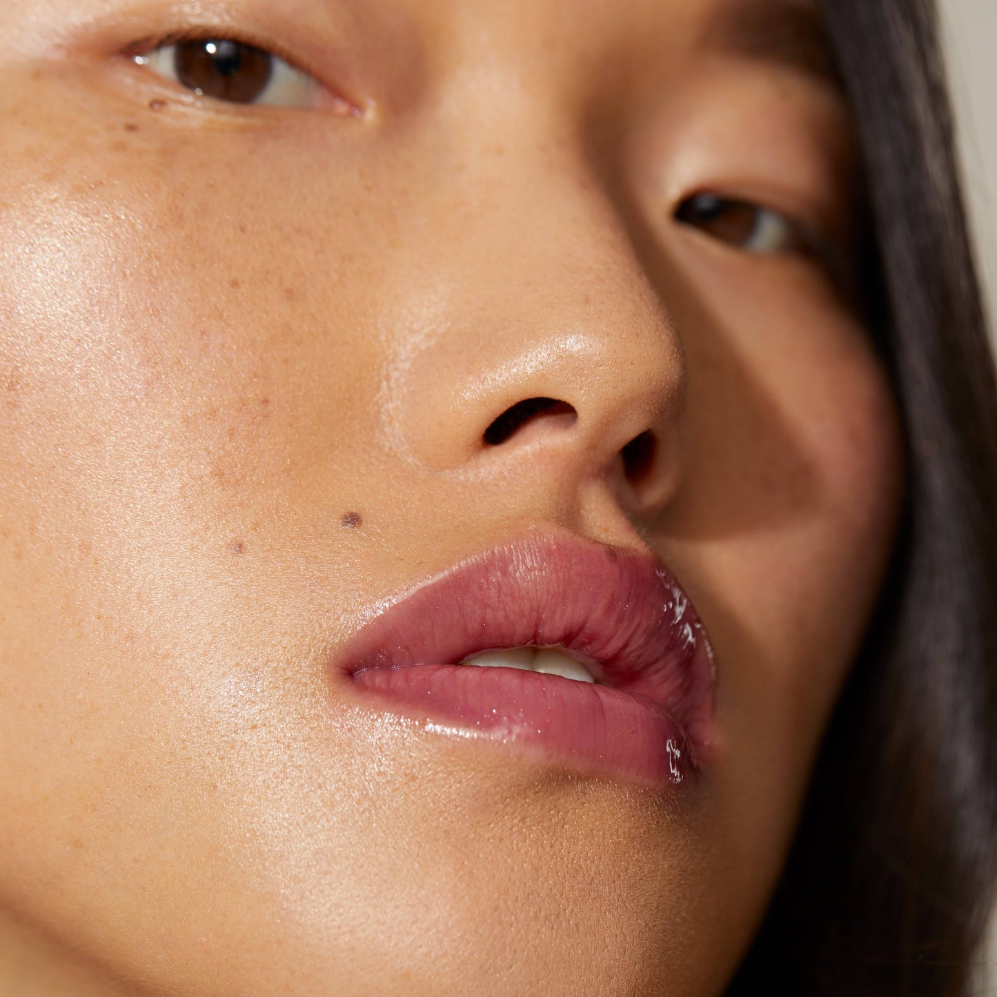 Lip Gloss - Juneberry (Mauve)