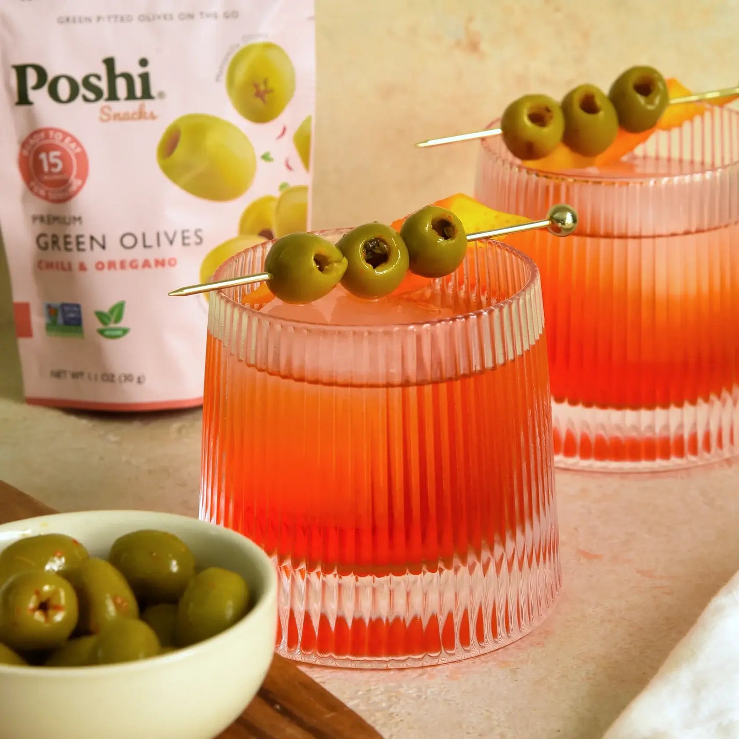 Poshi Snack - Chili & Oregano Pitted Green Olives 1.1oz/10ct