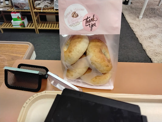 Lori Licious Bagels